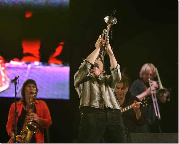 2012-09-27-17-hippies (1)