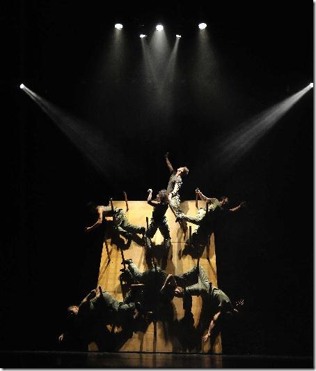 Diavolo Danza y Acrobacia2