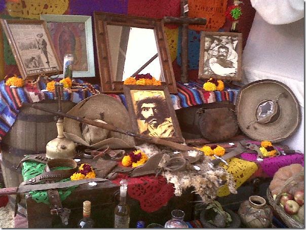 2012-11-03-dia-muertos-iada-altares (4)