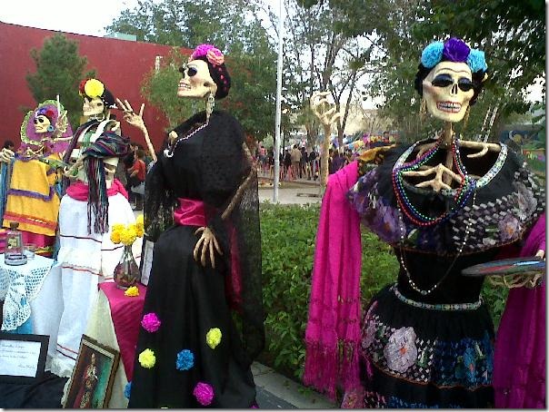 2012-11-03-dia-muertos-iada-altares (8)