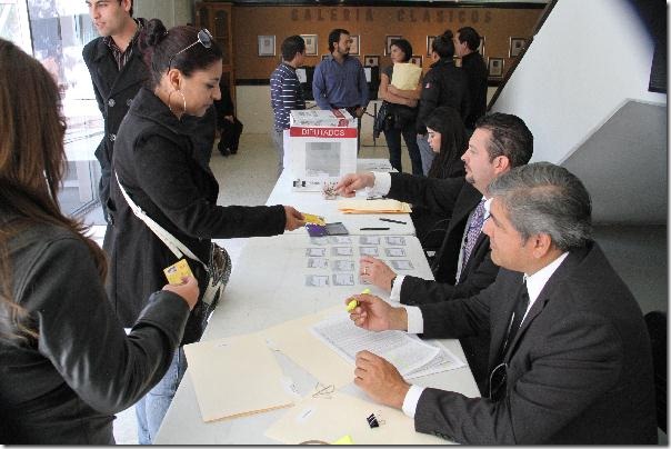 2012-11-15-elecciones-uacj (1)