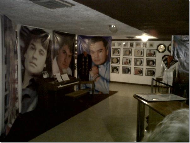 2012-11-21-galeria-juan-gabriel (3)