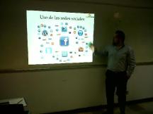 2013-01-26-taller-redes-sociales-vecinos (2)