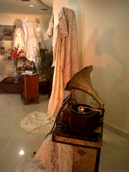 2013-02-06-expo-vestidos-novia (3)