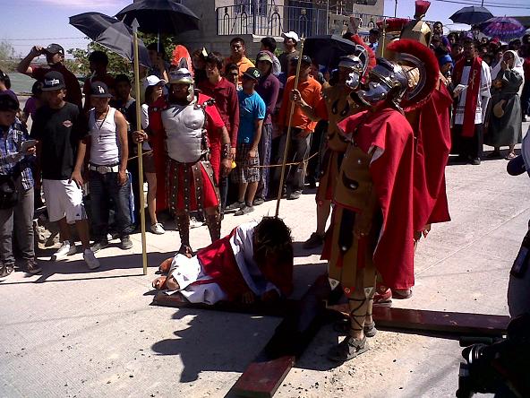 2013-03-28-viacrucis (17)