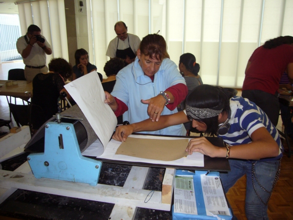 2013-07-24-taller-grabado (3)
