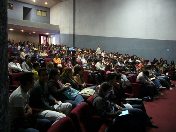 2013-10-12-sebastian-conferencia (17)