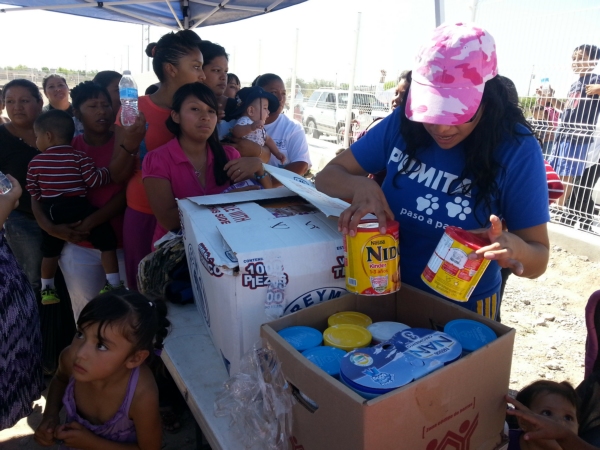 2013-10-15-educ-fisica-despensas-riberas (1)