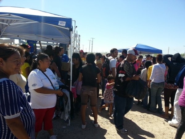 2013-10-15-educ-fisica-despensas-riberas (6)