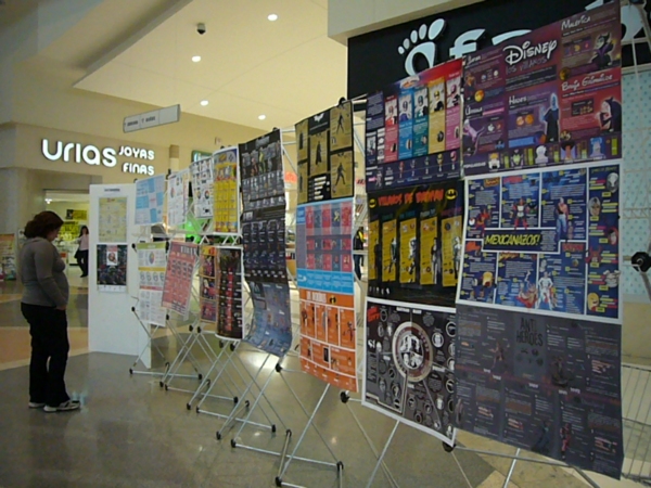 2013-11-30-expo-diseno-uacj (131)