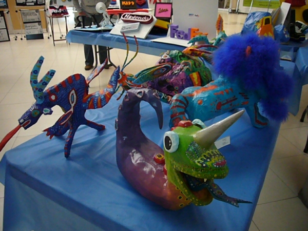 2013-11-30-expo-diseno-uacj (141)