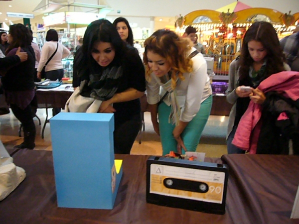 2013-11-30-expo-diseno-uacj (4)