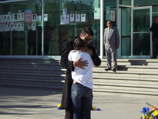 2014-01-10-cumpleanos-desaparecido (11)