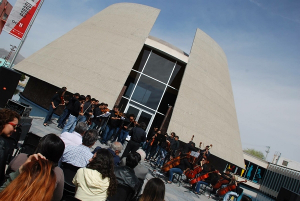 2014-03-07-museo-arte-50-anios (8)