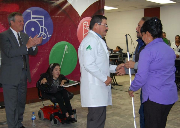 2014-03-14-donando-amor-sin-fronteras (7)