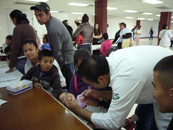 2014-03-29-mil-sonrisas-rotarios (13)