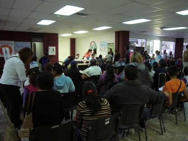 2014-03-29-mil-sonrisas-rotarios (17)