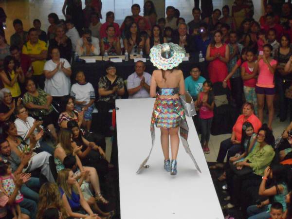 2014-06-30-glamour-reciclable (7)