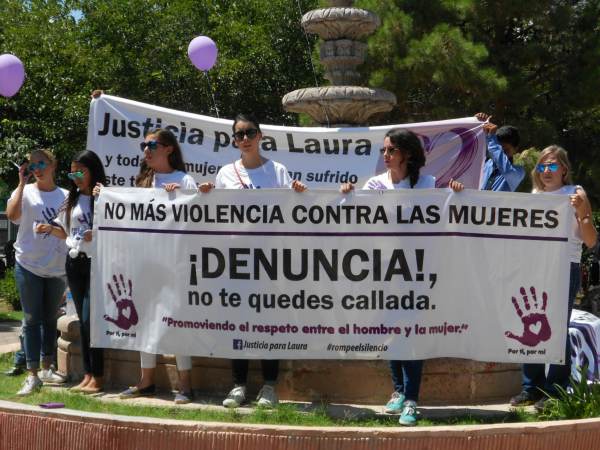 2014-08-24-marcha-justicia-para-laura (24)