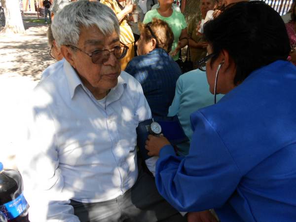 2014-08-31-festejo-braceros-cumpleaños (22)