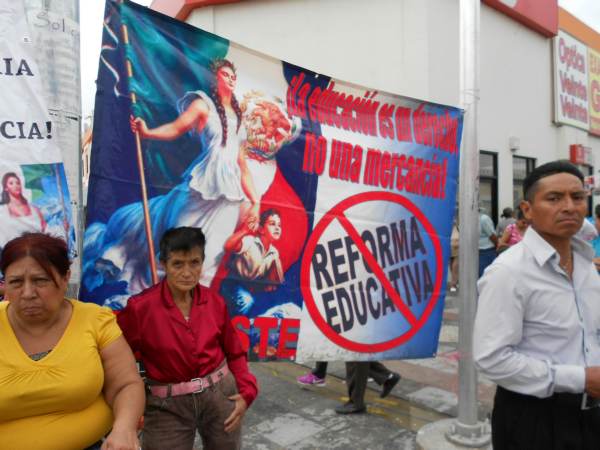 2014-09-16-el-grito-resissste (6)