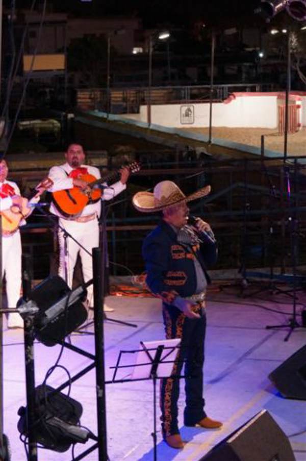 2014-09-16-fiestas-patrias-uacj (4)