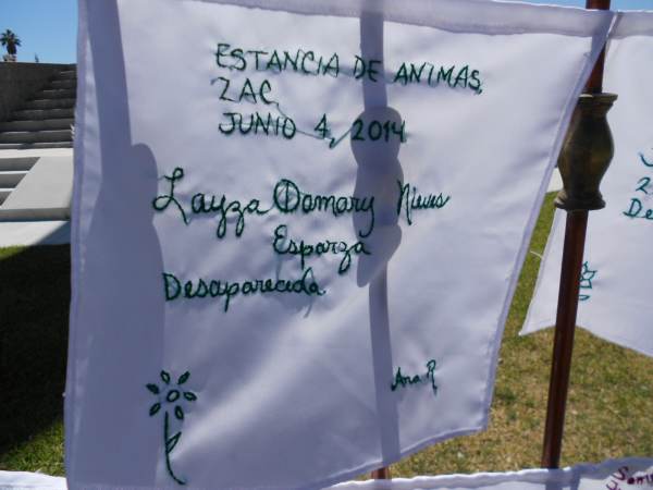 2014-10-06-bordados-y-letrero (11)