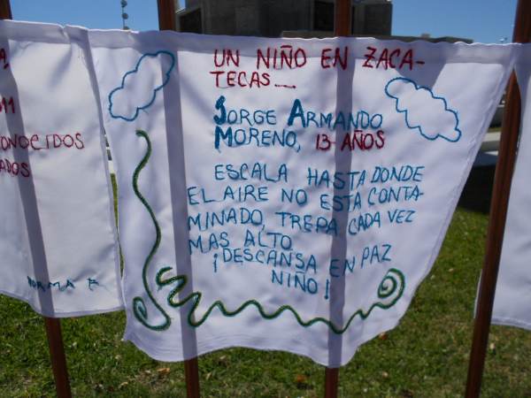 2014-10-06-bordados-y-letrero (13)