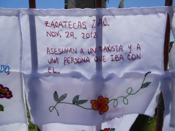 2014-10-06-bordados-y-letrero (17)