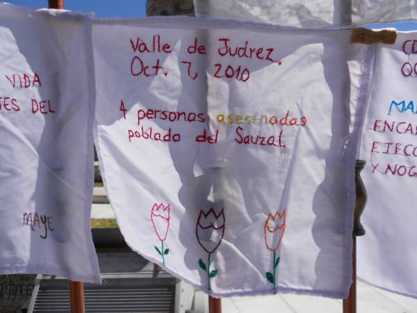 2014-10-06-bordados-y-letrero (32)