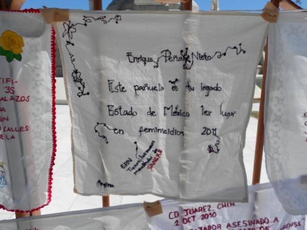 2014-10-06-bordados-y-letrero (35)