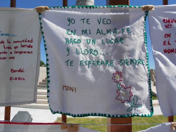 2014-10-06-bordados-y-letrero (43)