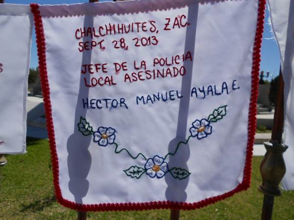 2014-10-06-bordados-y-letrero (6)