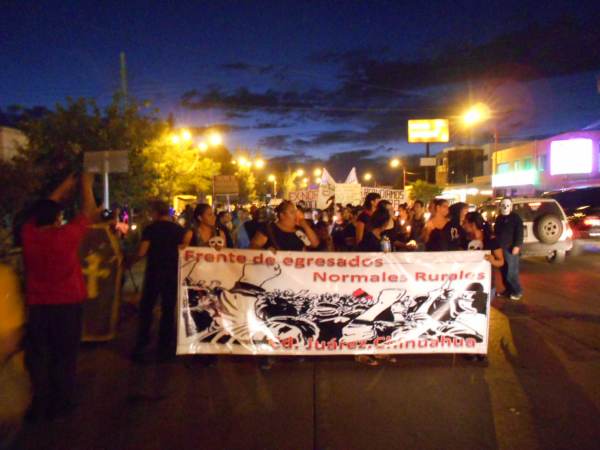 2014-10-08-marcha-ayotzinapa (13)
