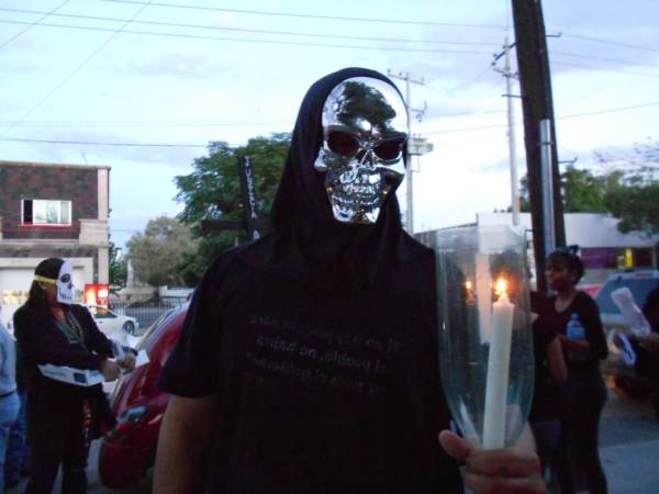 2014-10-08-marcha-ayotzinapa (2)
