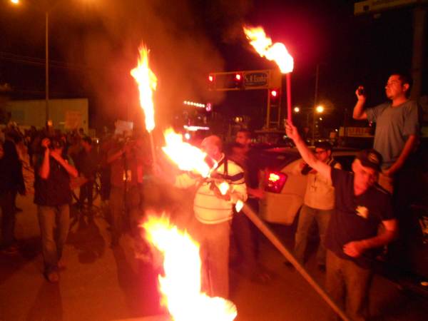 2014-10-22-2a-marcha-por-ayotzinapa (7)