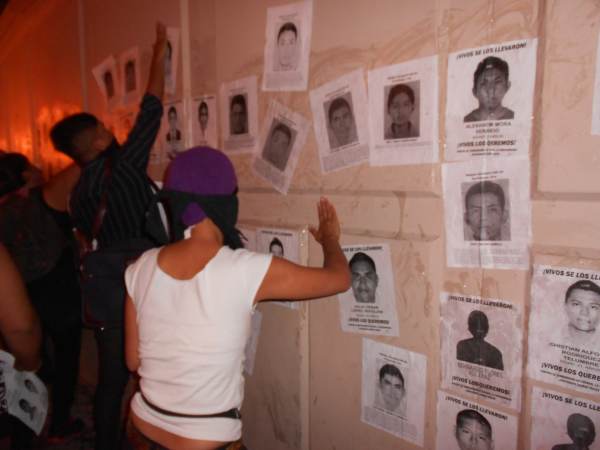 2014-10-22-2a-marcha-por-ayotzinapa (8)