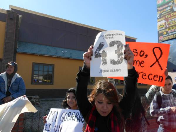 2014-11-20-desfile-asamblea (35)