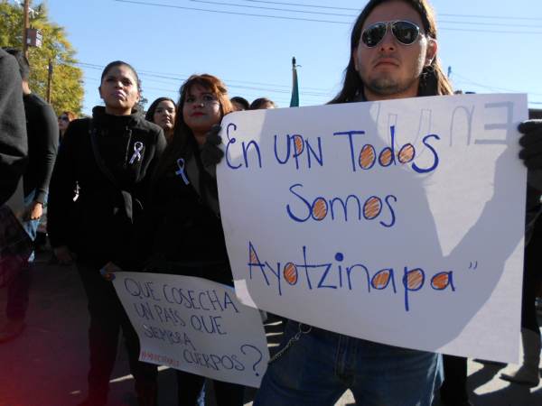 2014-11-20-desfile-asamblea (6)