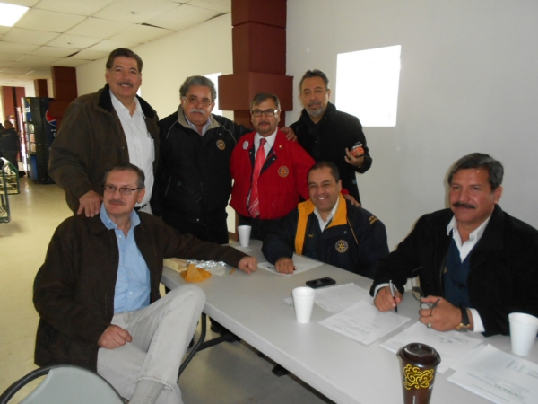 2015-02-28-rotarios-mil-sonrisas (15)