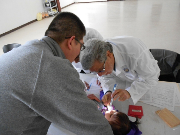 2015-02-28-rotarios-mil-sonrisas (3)