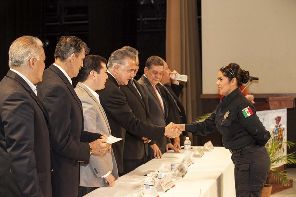 2015-09-21-entrega-becas (6)