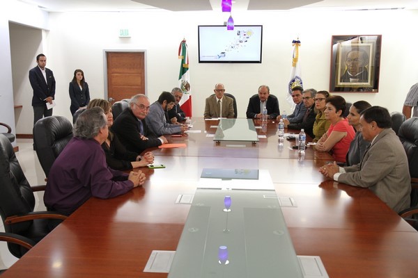 2015-09-30-uacj-donativo-acs (2)