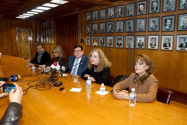 2016-02-05-mujer-ilustre (1)