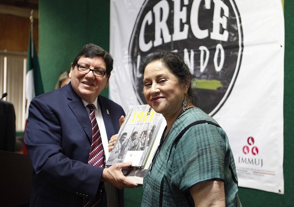 2016-03-04-crece-leyendo-angelica-aragon (2)