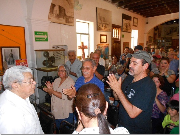 2016-08-13-profe-robles-homenaje (1)