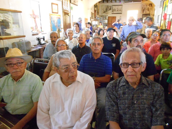 2016-08-13-profe-robles-homenaje (2)