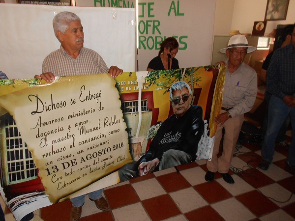 2016-08-13-profe-robles-homenaje (3)
