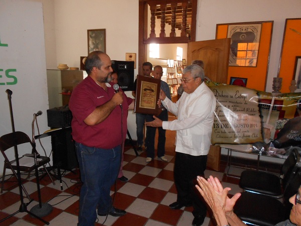 2016-08-13-profe-robles-homenaje (7)