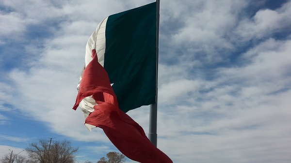 2016-02-06-megabandera-11